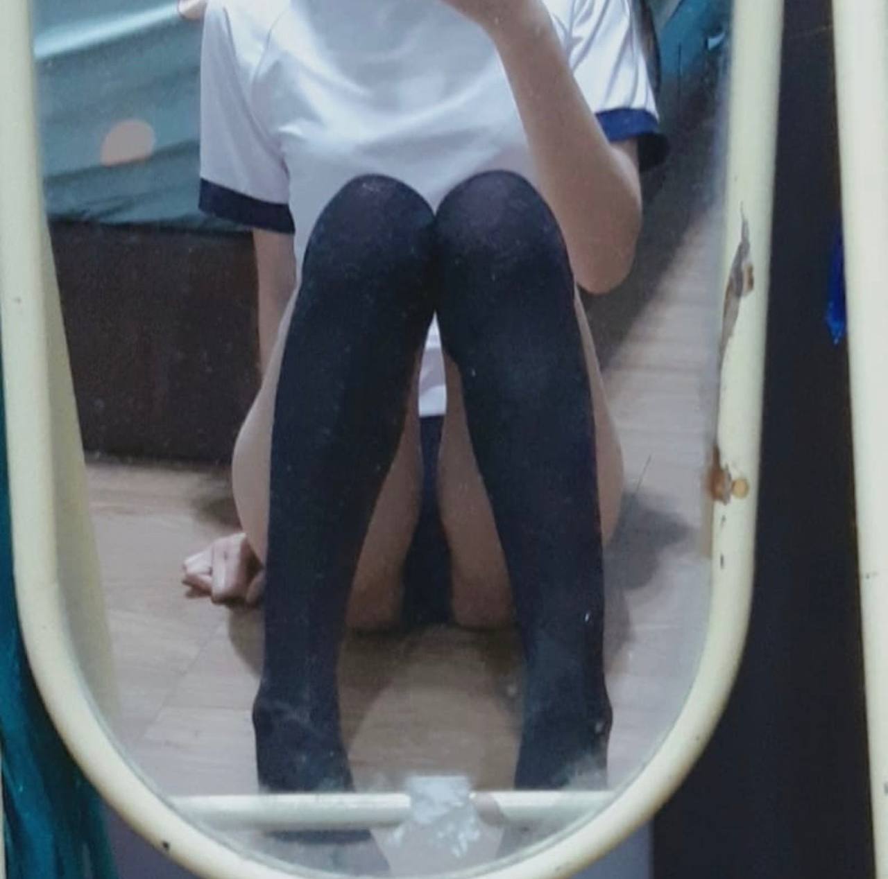 "Hướng dẫn thiết yếu về tình dục không kiểm duyệt độ nét cao để thủ dâm" - có sự tham gia của Cola